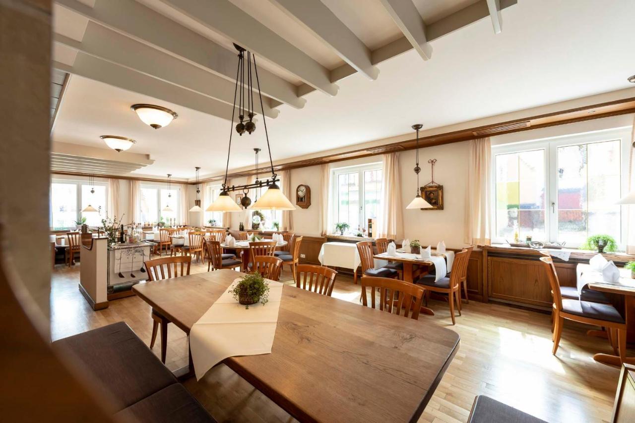 Hotel Gasthof Krone Niederstetten Zewnętrze zdjęcie