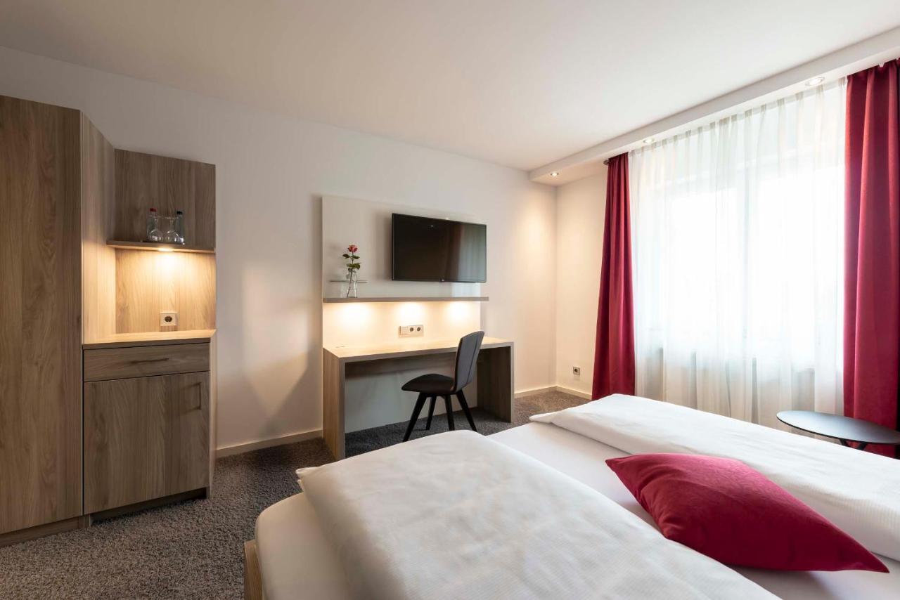 Hotel Gasthof Krone Niederstetten Zewnętrze zdjęcie