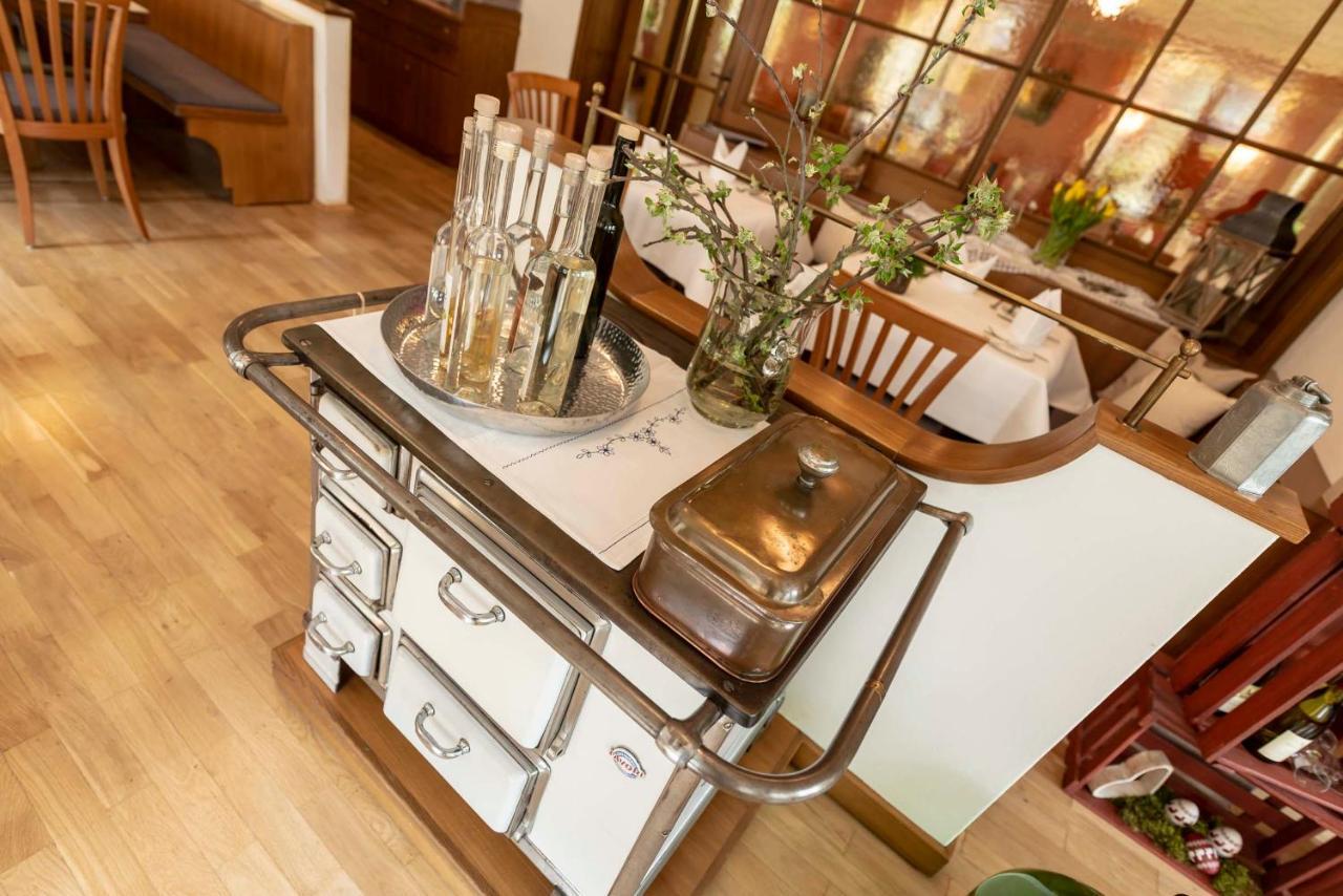 Hotel Gasthof Krone Niederstetten Zewnętrze zdjęcie