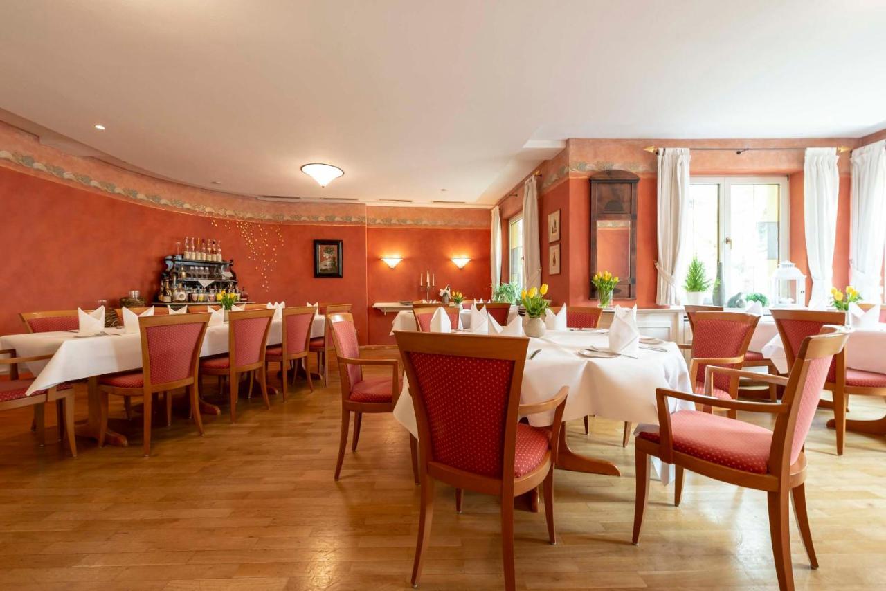 Hotel Gasthof Krone Niederstetten Zewnętrze zdjęcie